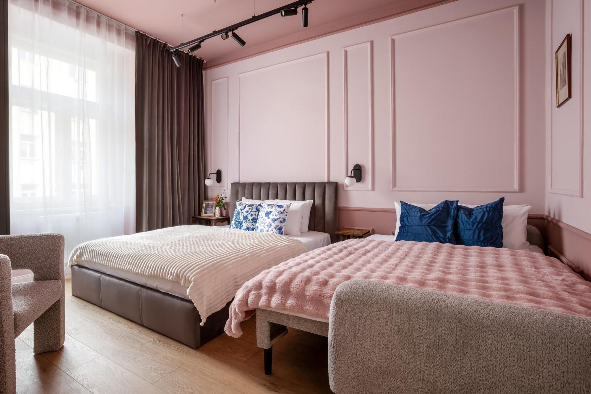 Turnkey I Antonin Dvorak Apartments Prague Phòng bức ảnh